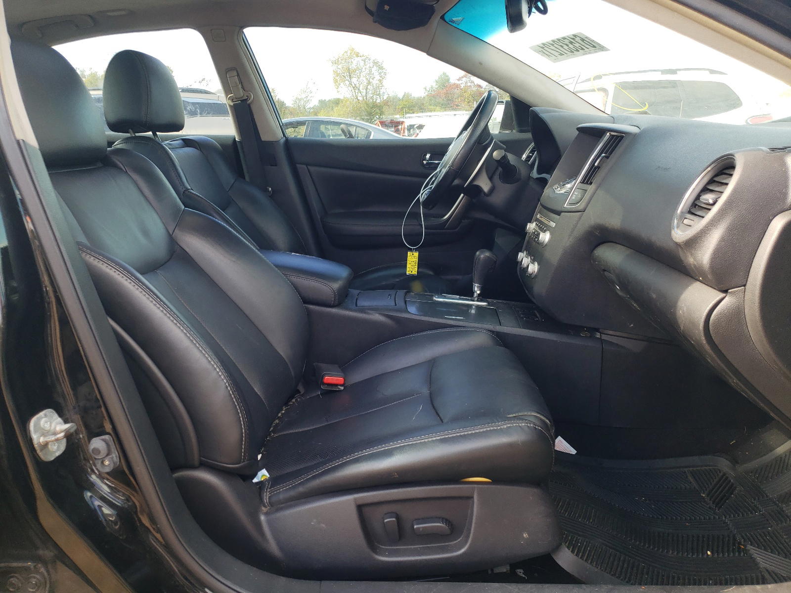 Photo 5 from auction – 2012 NISSAN MAXIMA S with VIN 1N4AA5AP1CC817948
