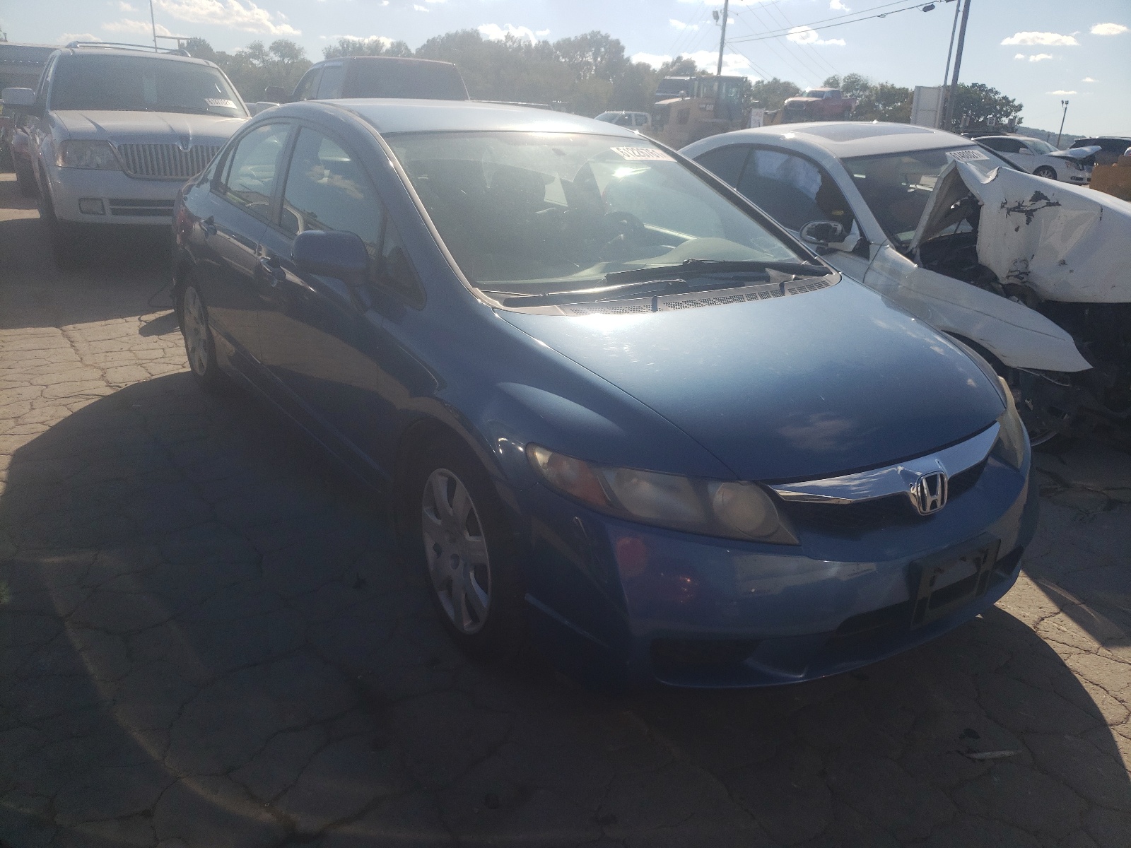 HONDA CIVIC LX 2011 with VIN 2HGFA1F55BH537222 - Photo from auction