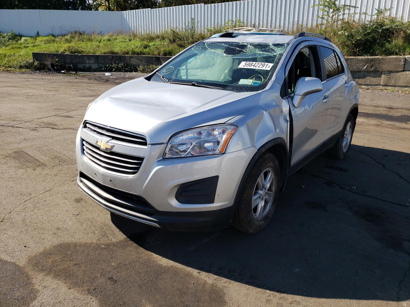 Photo 2 from auction – 2016 CHEVROLET TRAX 1LT with VIN KL7CJPSB2GB584723