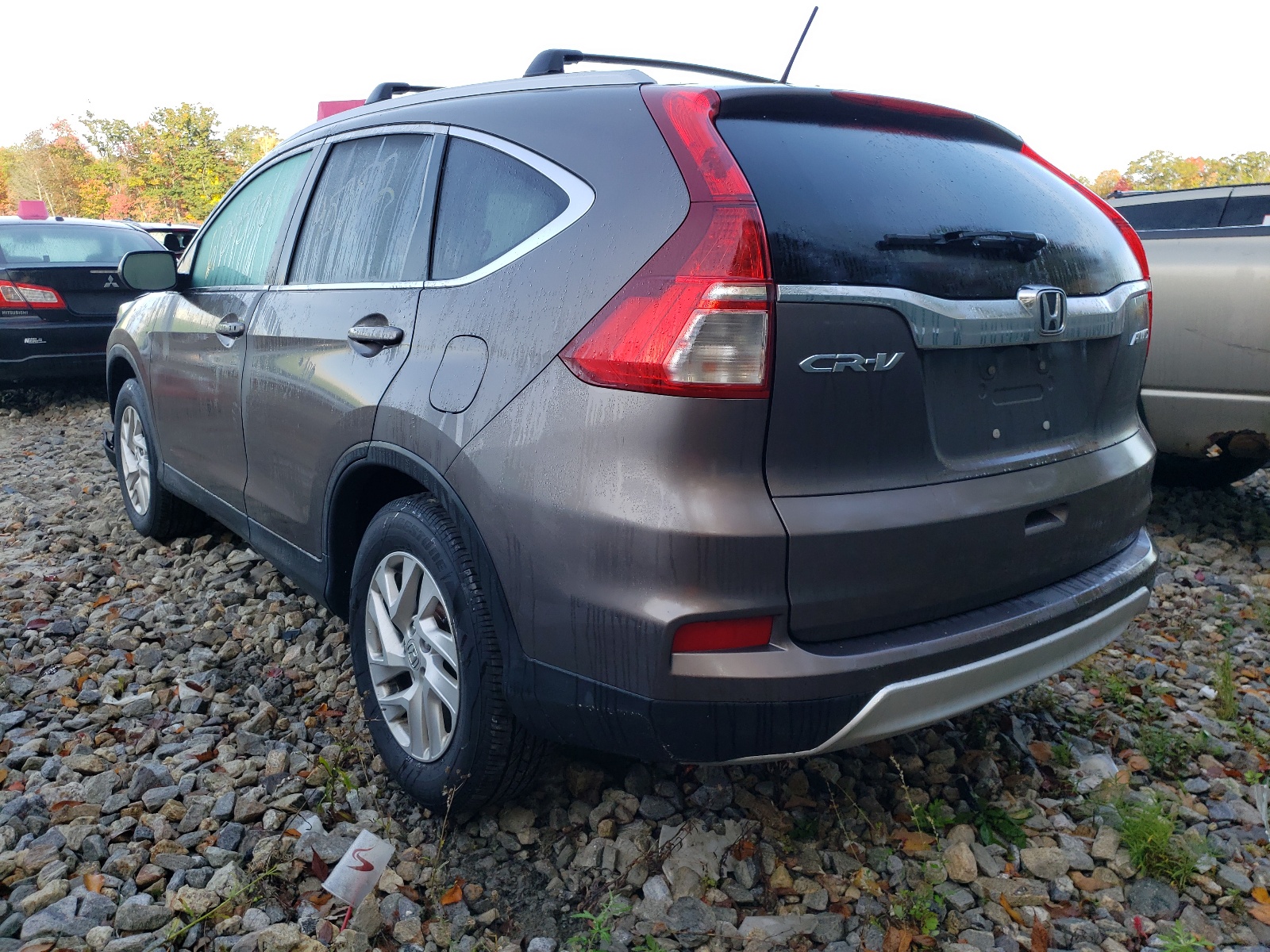 Photo 3 from auction – 2015 HONDA CR-V EX with VIN 2HKRM4H57FH696242