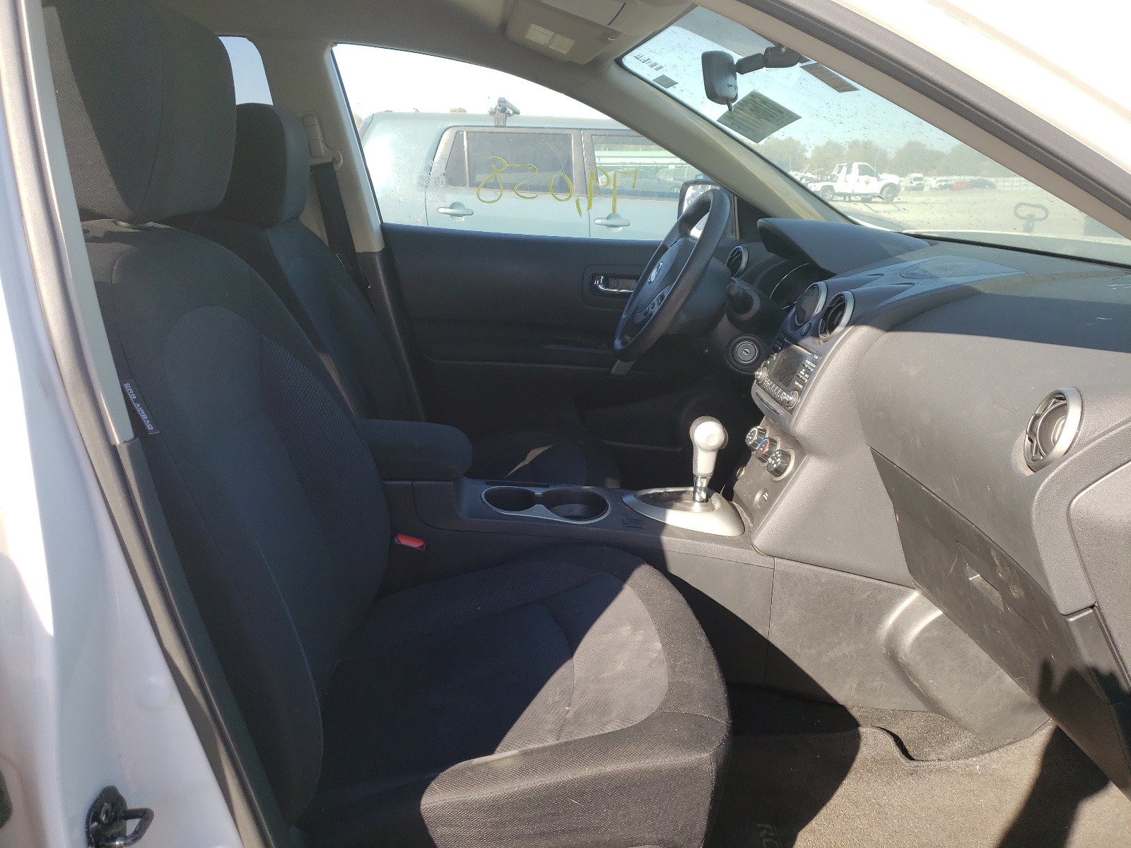 Photo 5 from auction – 2012 NISSAN ROGUE S with VIN JN8AS5MT4CW276509