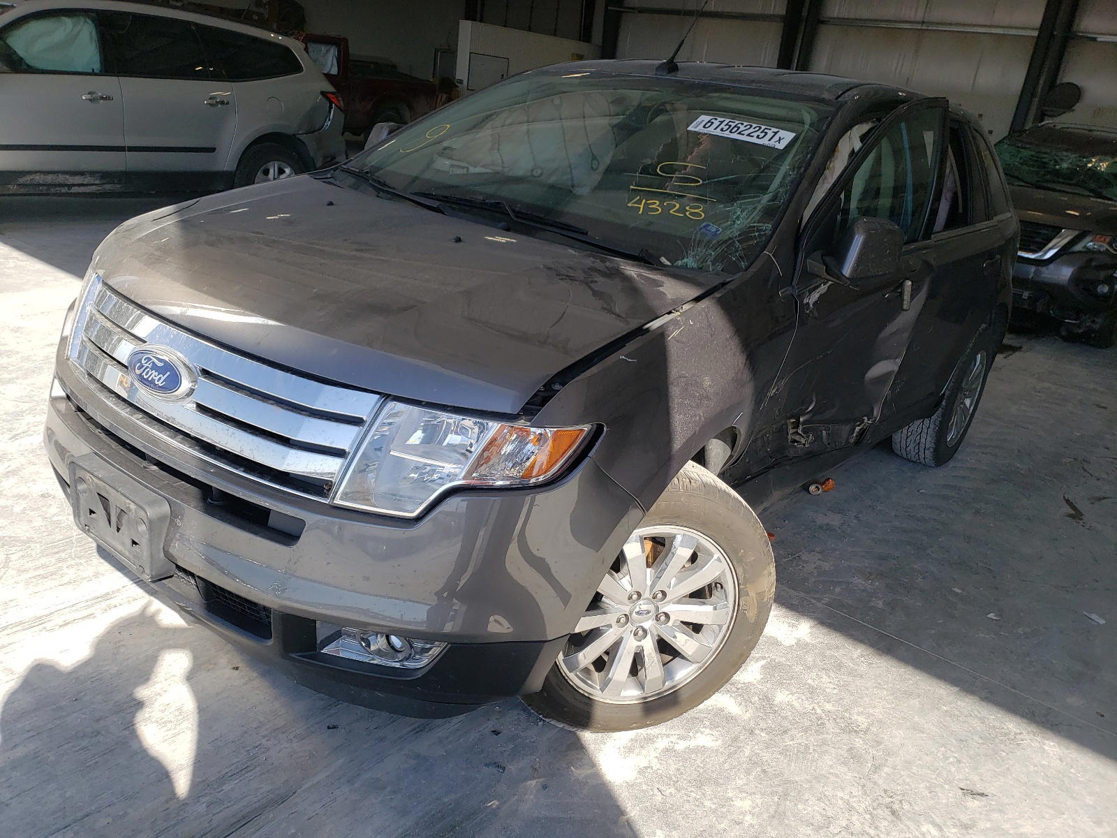 Photo 2 from auction – 2010 FORD EDGE LIMIT with VIN 2FMDK3KC2ABB74328