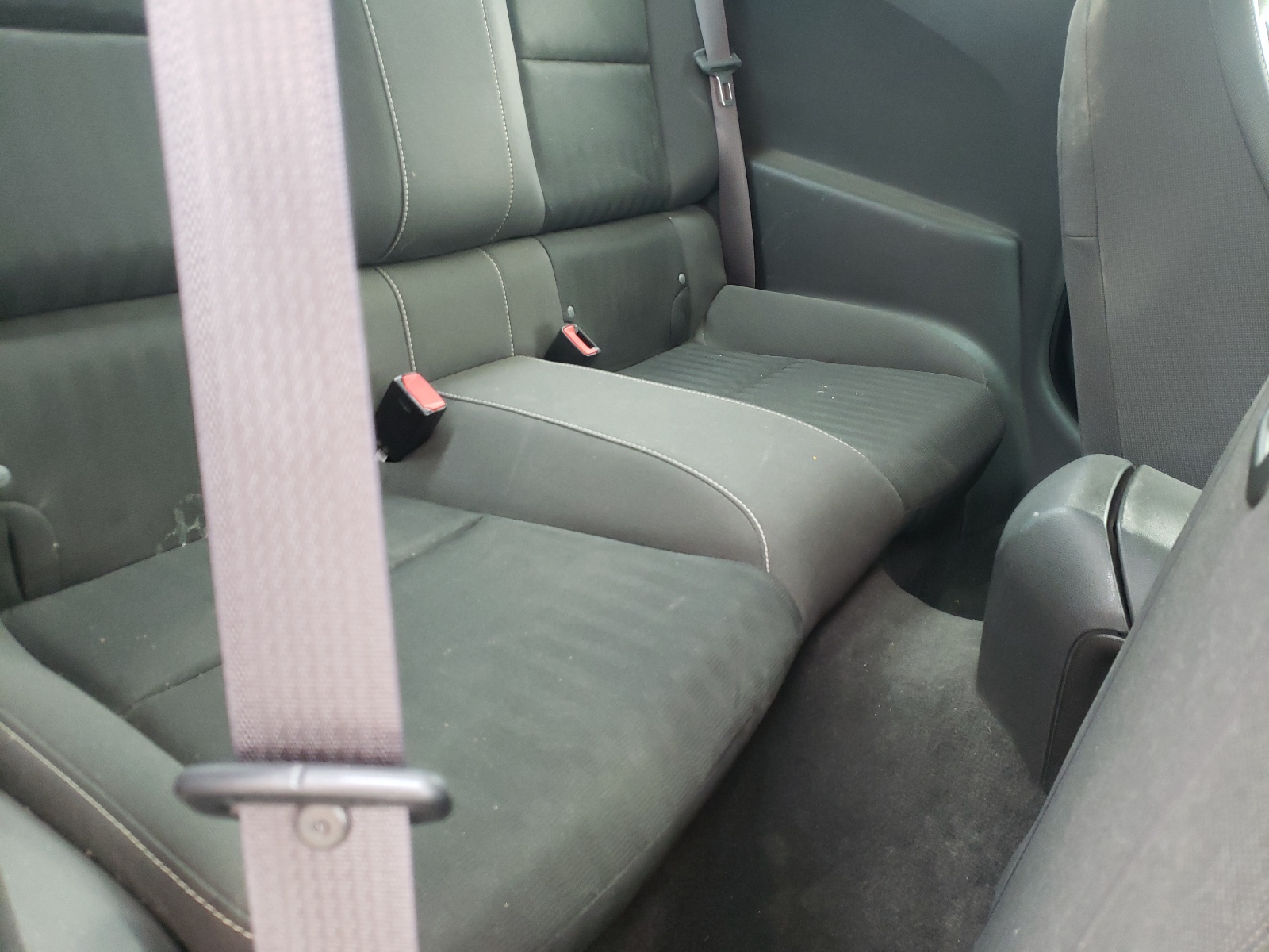 Photo 6 from auction – 2015 CHEVROLET CAMARO LS with VIN 2G1FB1E36F9157391