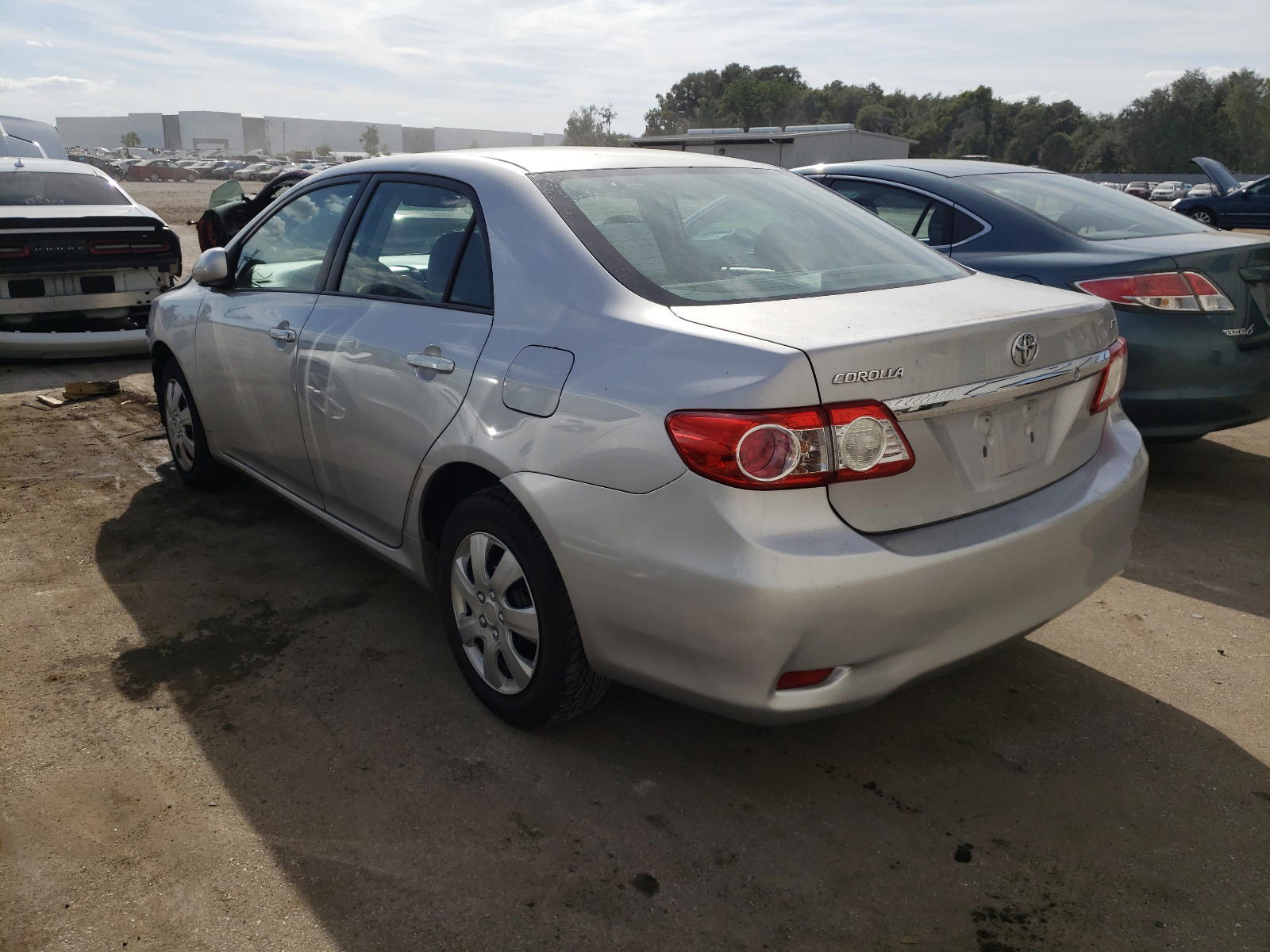 Photo 3 from auction – 2011 TOYOTA COROLLA BA with VIN 2T1BU4EE8BC747511