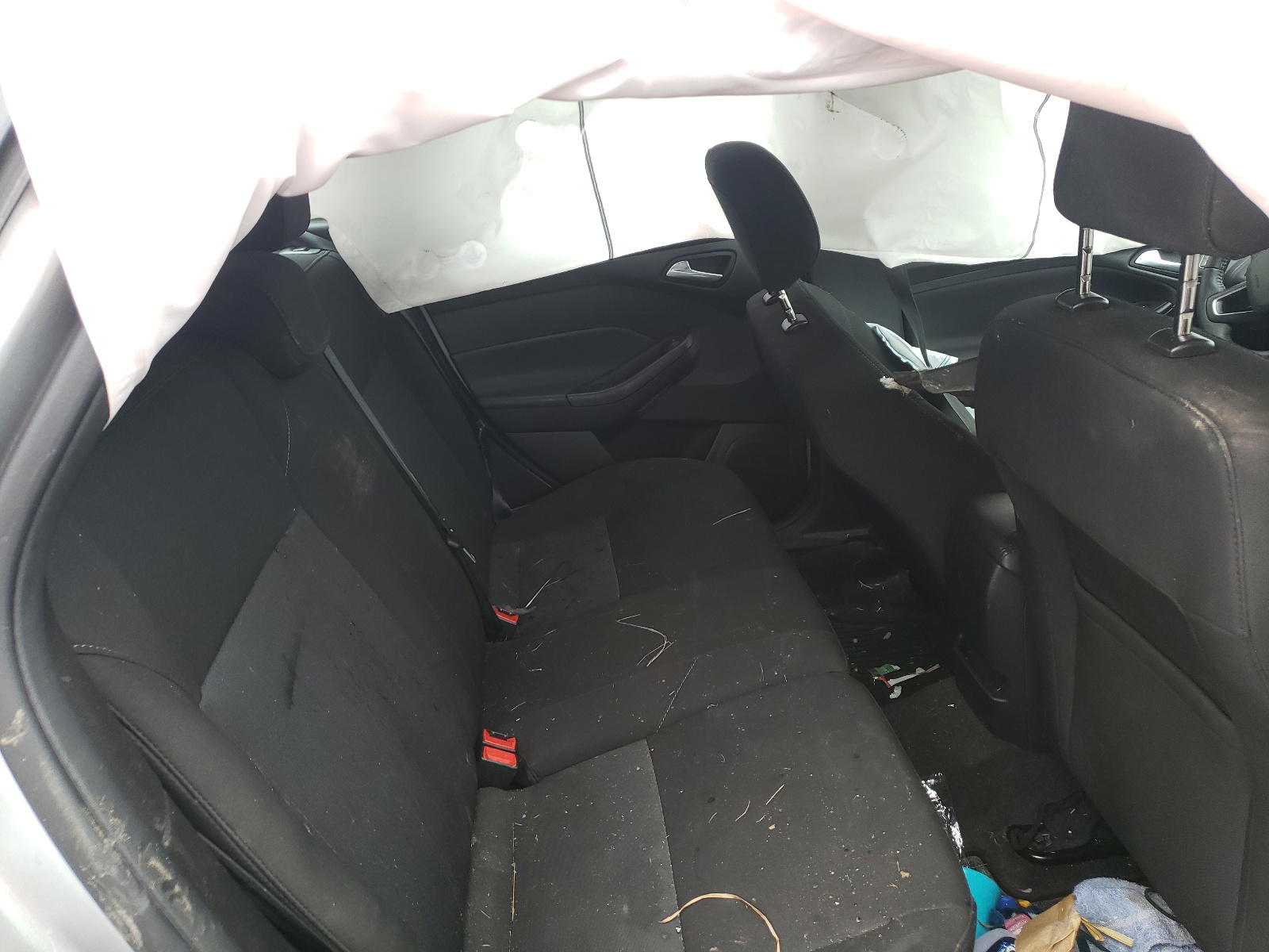 Photo 6 from auction – 2018 FORD FOCUS SE with VIN 1FADP3K22JL258605