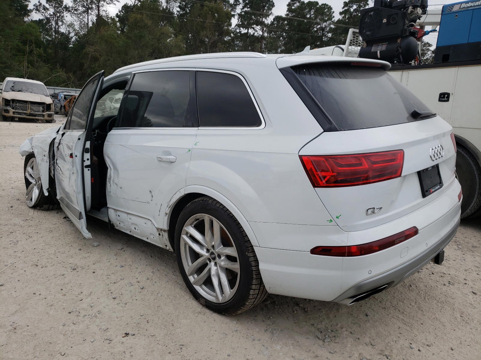 Photo 3 from auction – 2018 AUDI Q7 PRESTIG with VIN WA1VAAF74JD030300