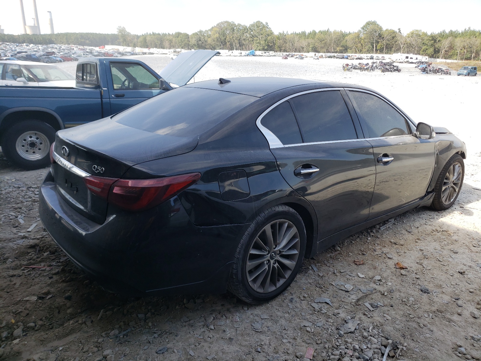 Photo 4 from auction – 2018 INFINITI Q50 LUXE with VIN JN1EV7AP4JM359554