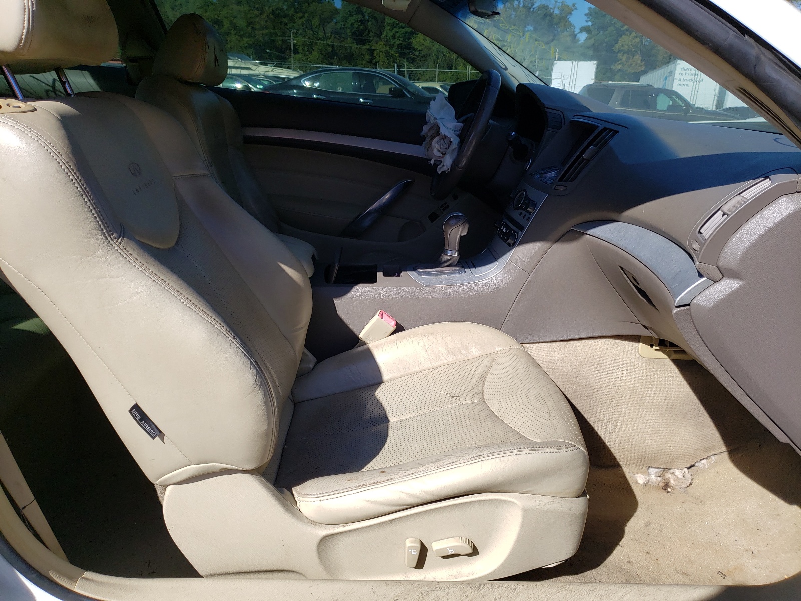 Photo 5 from auction – 2008 INFINITI G37 BASE with VIN JNKCV64E08M108127