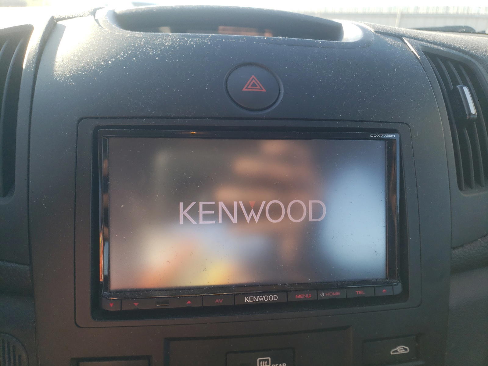 Photo 9 from auction – 2012 KIA FORTE EX with VIN KNAFU4A23C5549363