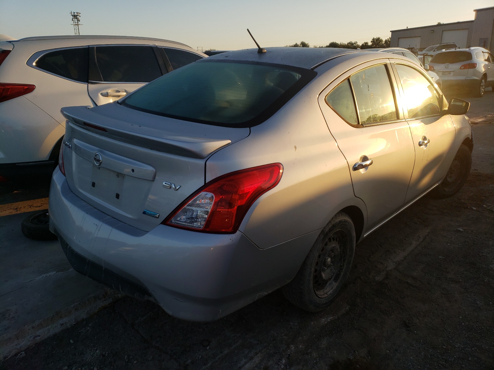 Photo 4 from auction – 2015 NISSAN VERSA S with VIN 3N1CN7AP9FL842370