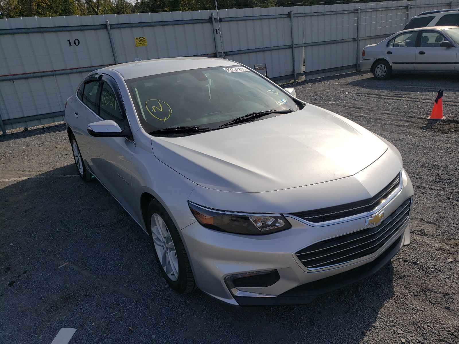 Photo 1 from auction – 2018 CHEVROLET MALIBU LT with VIN 1G1ZD5ST3JF241641