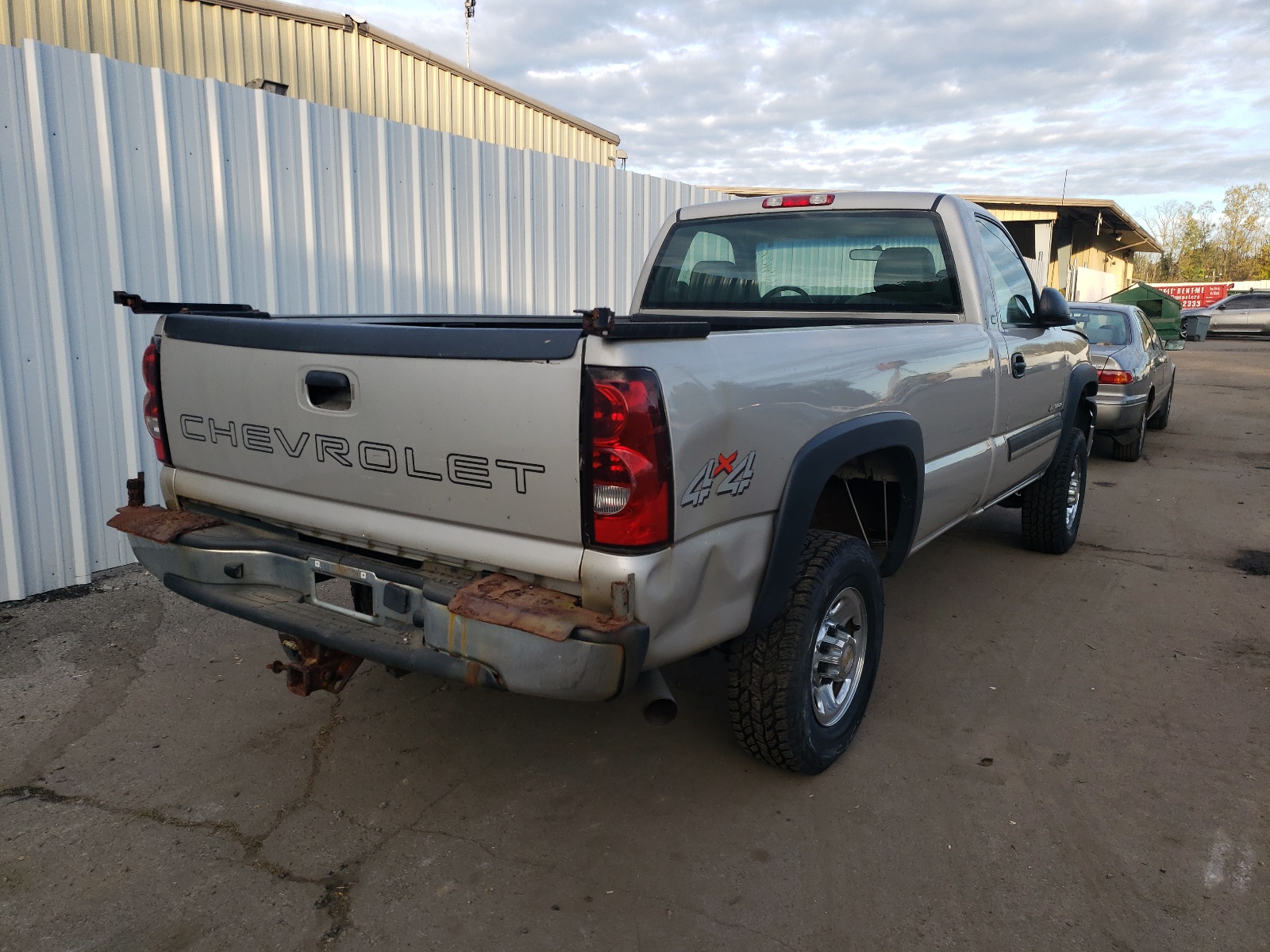 Photo 4 from auction – 2005 CHEVROLET SILVERADO with VIN 1GCHK24U15E177494