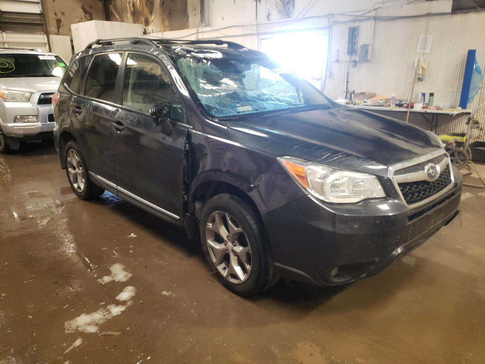 SUBARU FORESTER 2 2016 with VIN JF2SJAVC5GH473128 - Photo from auction