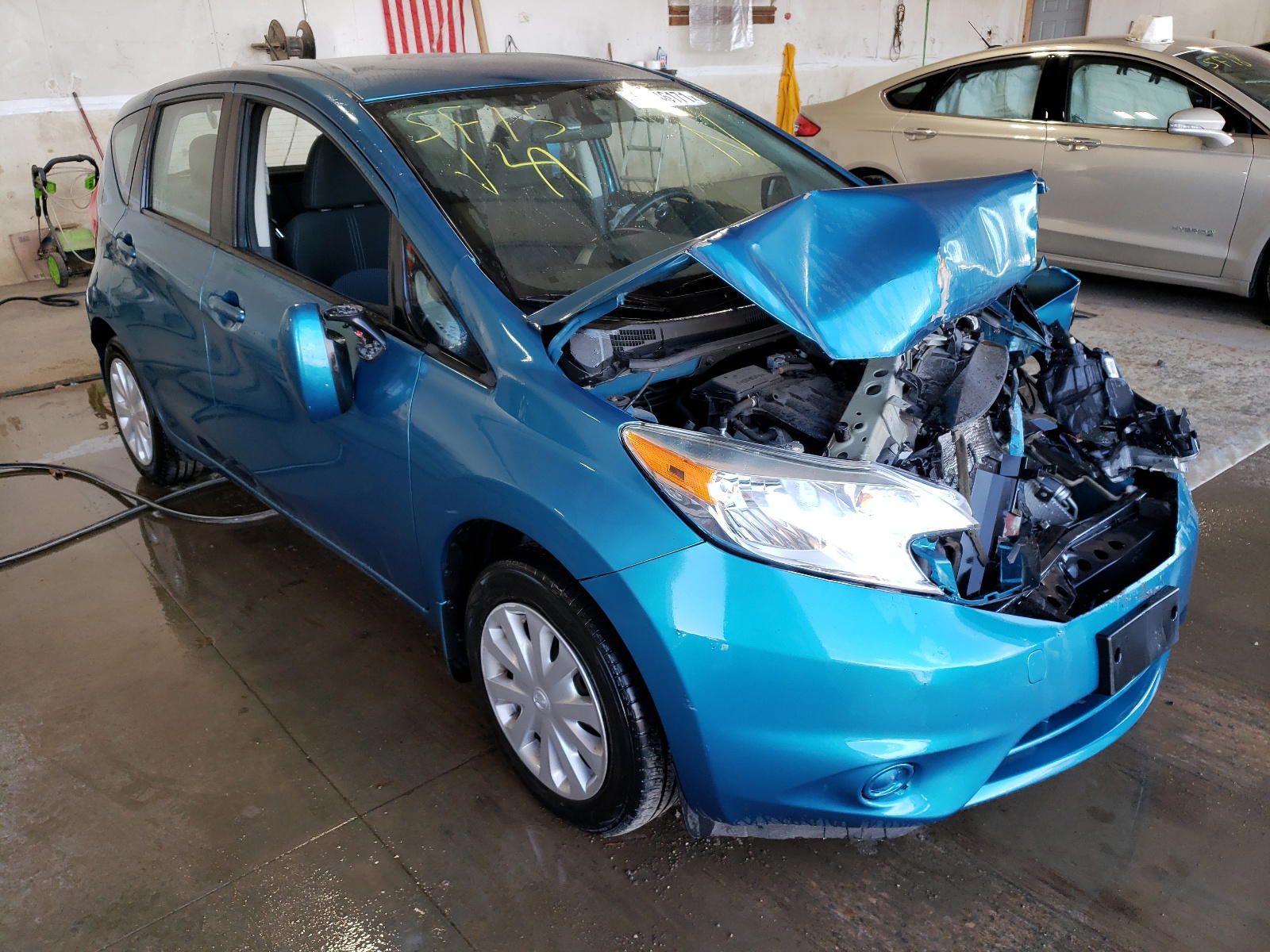 NISSAN VERSA NOTE 2015 with VIN 3N1CE2CP3FL363328 - Photo from auction