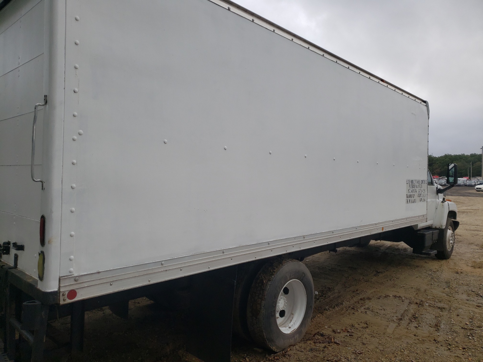 Foto 4 de la subasta – 2007 GMC C/K/R7500 con VIN 1GDJ7C1337F901554