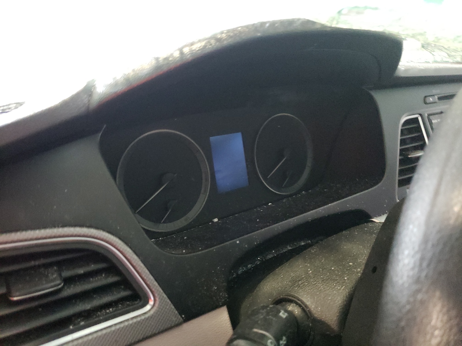 Photo 8 from auction – 2017 HYUNDAI SONATA SE with VIN 5NPE24AF7HH501945