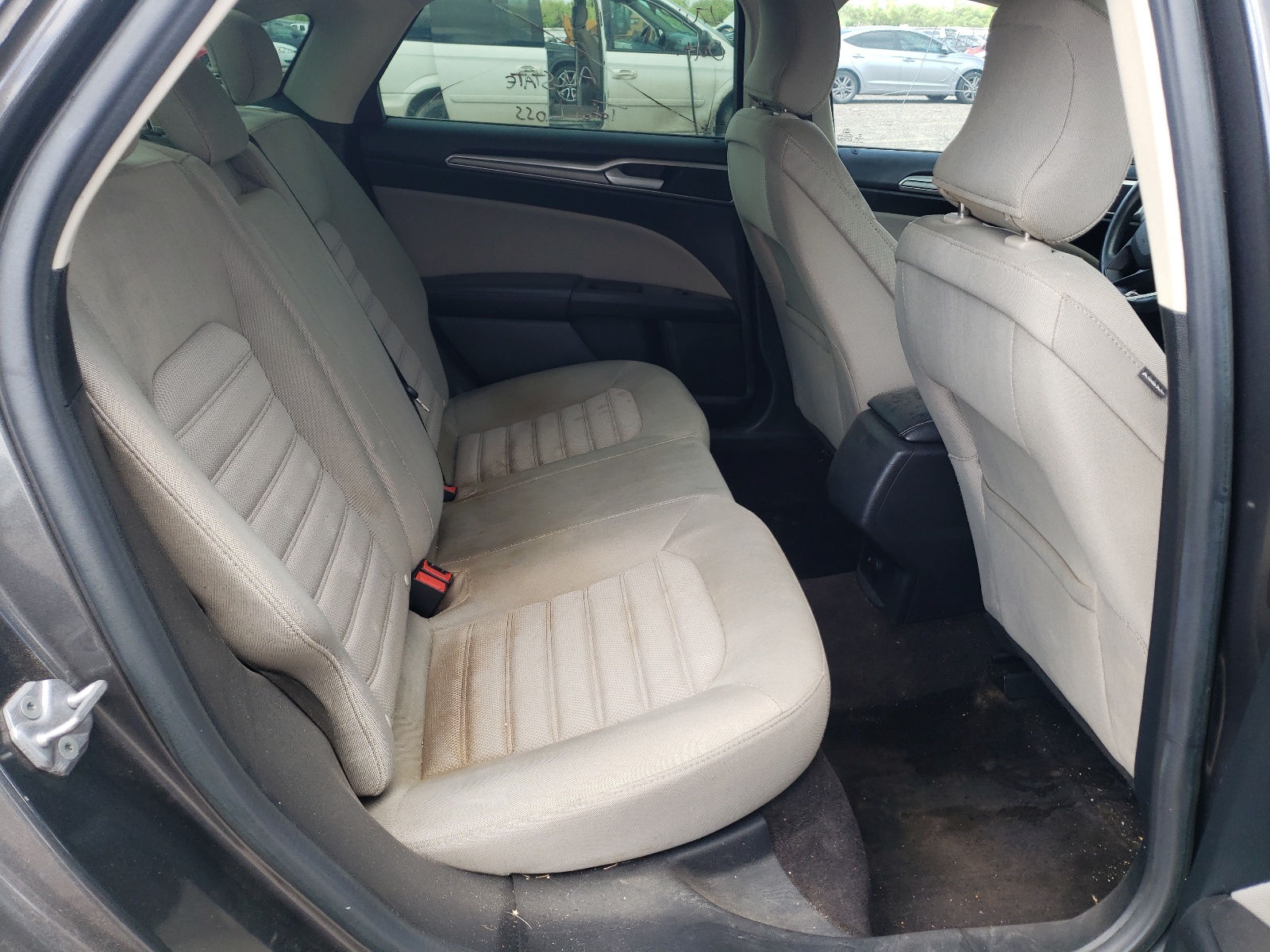 Photo 6 from auction – 2017 FORD FUSION S with VIN 3FA6P0G78HR241542