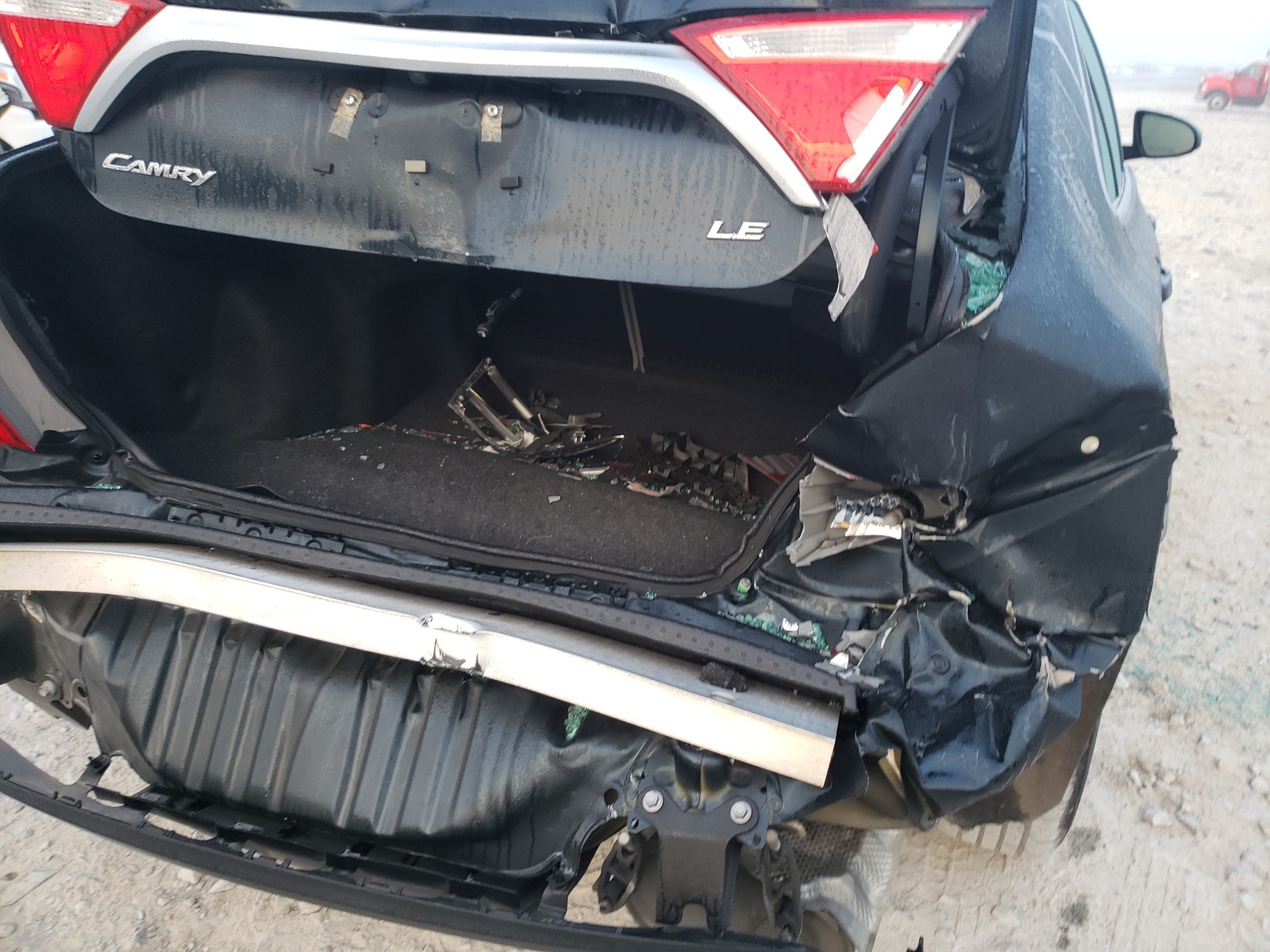 Photo 9 from auction – 2016 TOYOTA CAMRY HYBR with VIN 4T1BF1FK7GU543074