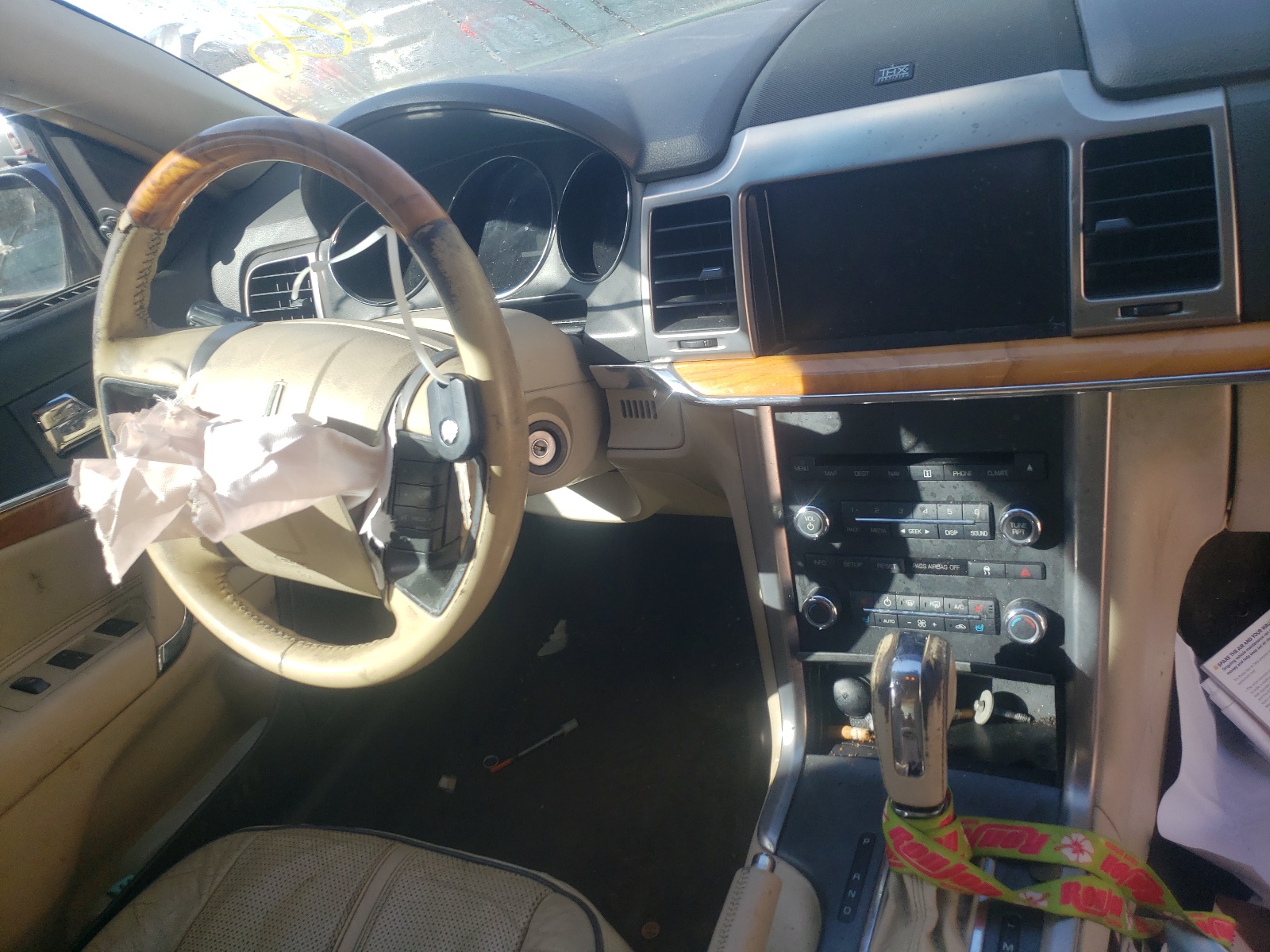 Photo 9 from auction – 2010 LINCOLN MKZ with VIN 3LNHL2GC6AR752448