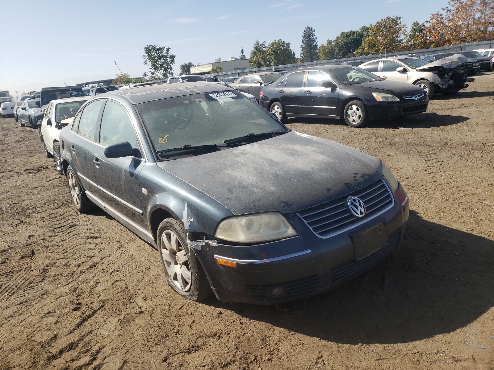 VOLKSWAGEN PASSAT GLX 2003 with VIN WVWRH63B63P254856 - Photo from auction