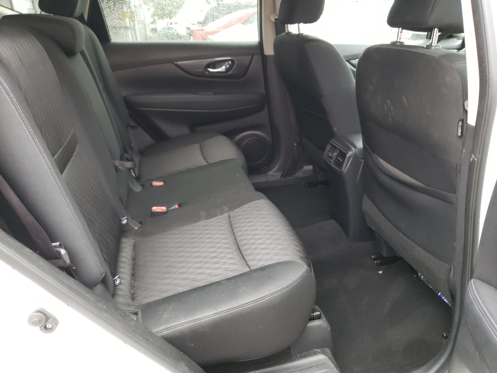 Photo 6 from auction – 2018 NISSAN ROGUE S with VIN KNMAT2MV5JP536867