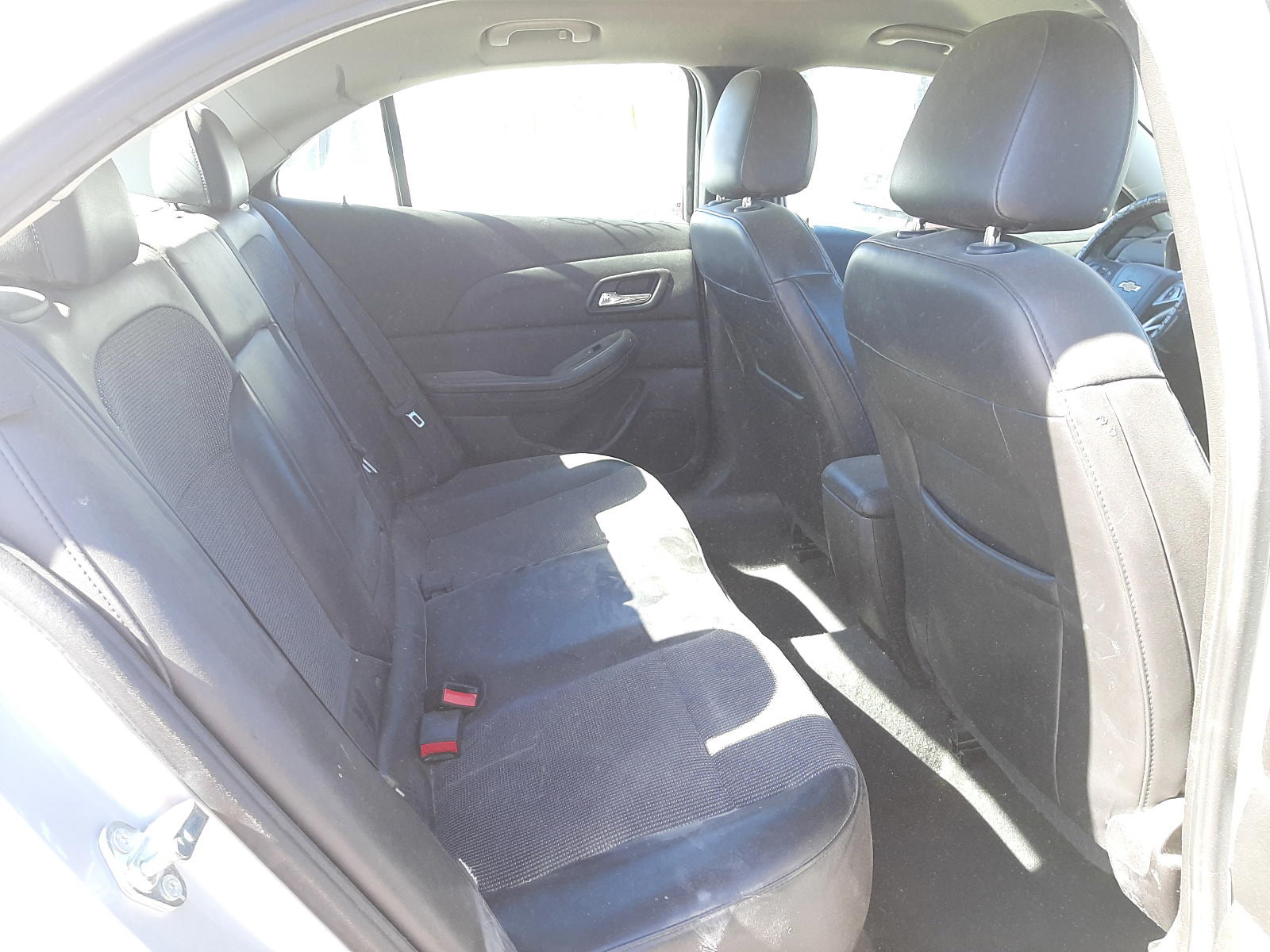 Photo 6 from auction – 2015 CHEVROLET MALIBU 2LT with VIN 1G11D5SL1FF226804