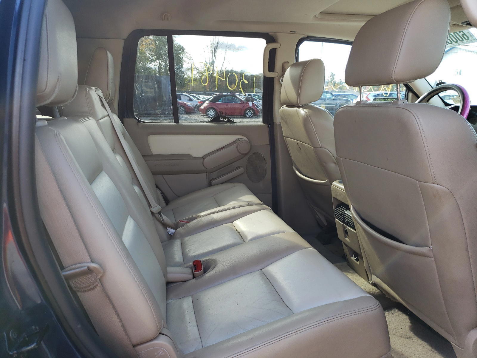 Photo 6 from auction – 2008 FORD EXPLORER E with VIN 1FMEU74E98UA38884
