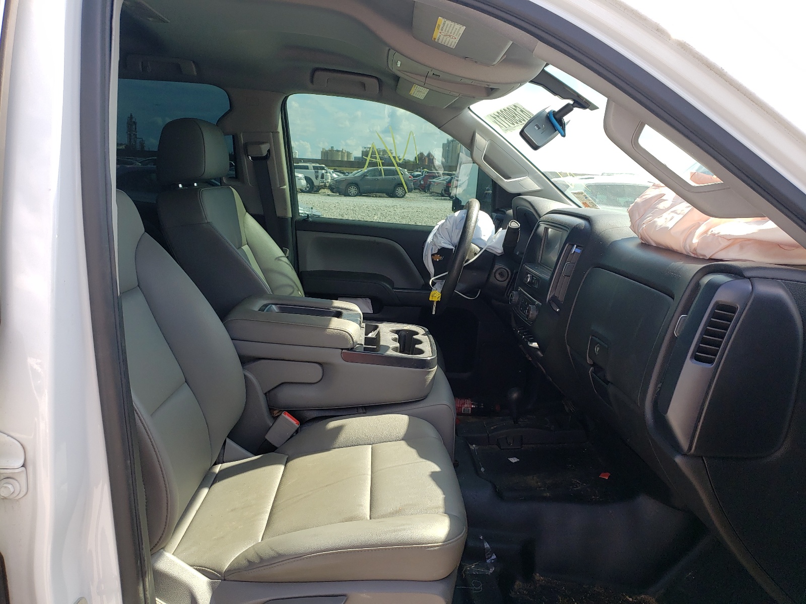 Photo 5 from auction – 2018 CHEVROLET SILVERADO with VIN 1GC2KUEY2JZ221427
