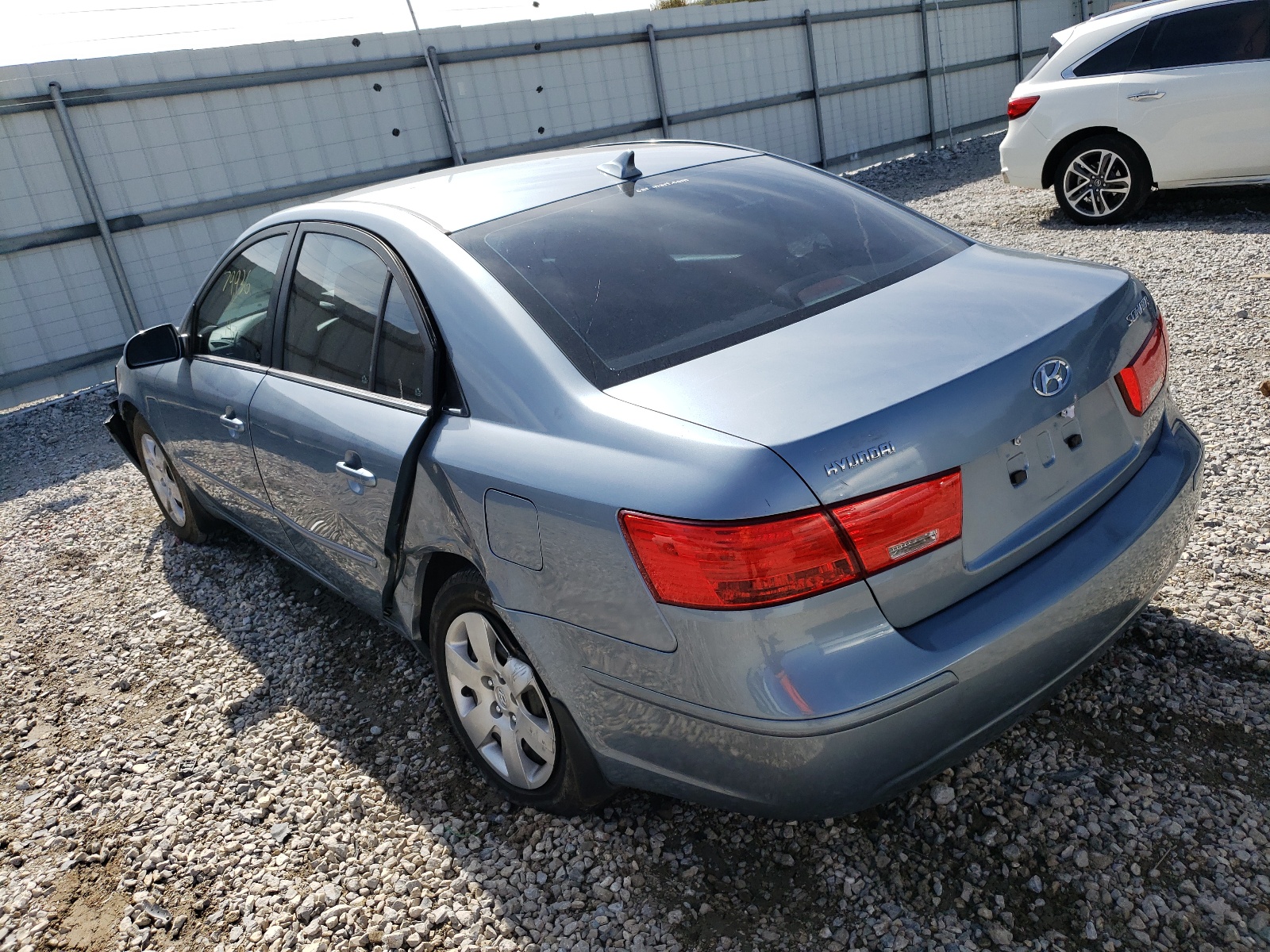 Photo 3 from auction – 2010 HYUNDAI SONATA GLS with VIN 5NPET4AC9AH606771
