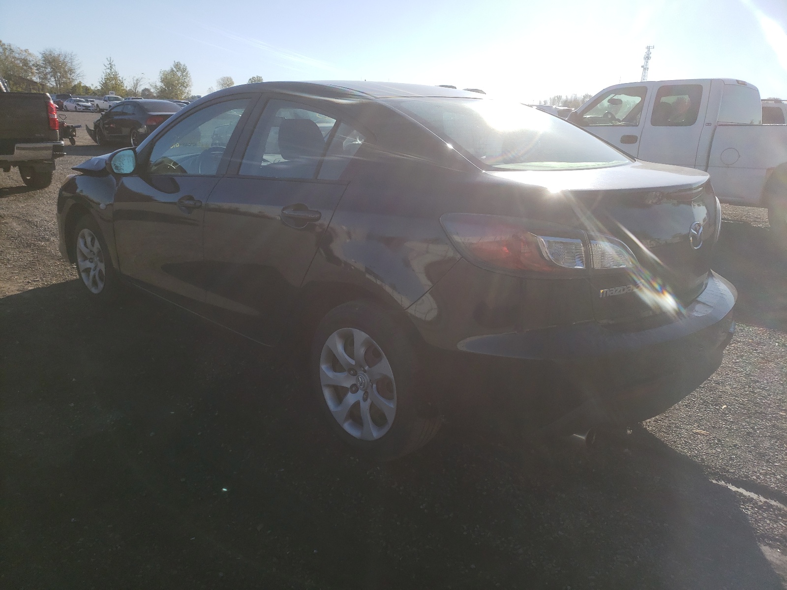 Photo 3 from auction – 2010 MAZDA 3 I with VIN JM1BL1SF1A1122157
