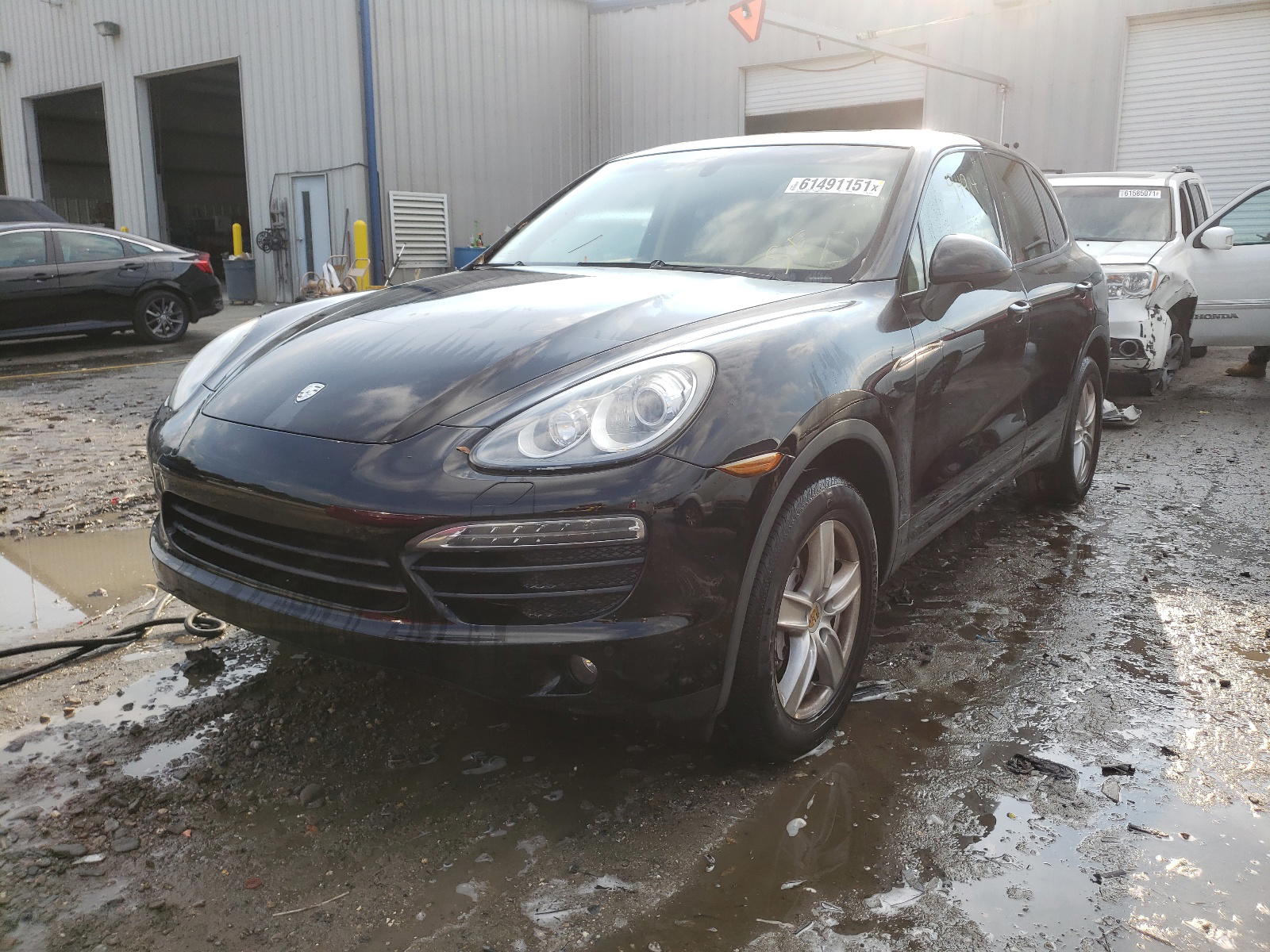 Photo 2 from auction – 2011 PORSCHE CAYENNE with VIN WP1AA2A2XBLA09138
