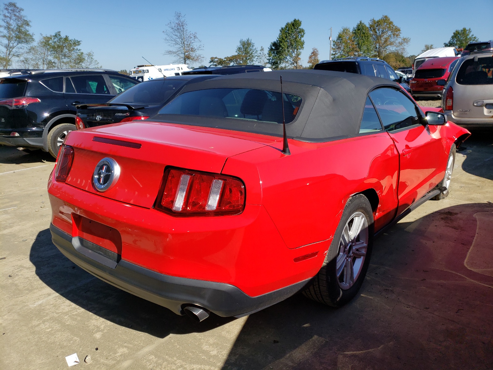 Photo 4 from auction – 2011 FORD MUSTANG with VIN 1ZVBP8EM0B5103257