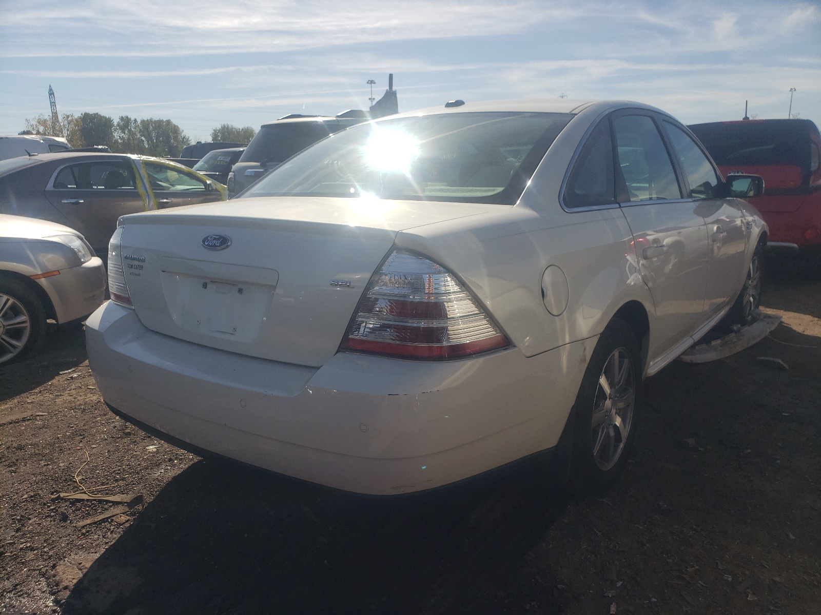 Photo 4 from auction – 2009 FORD TAURUS SEL with VIN 1FAHP24W89G114024