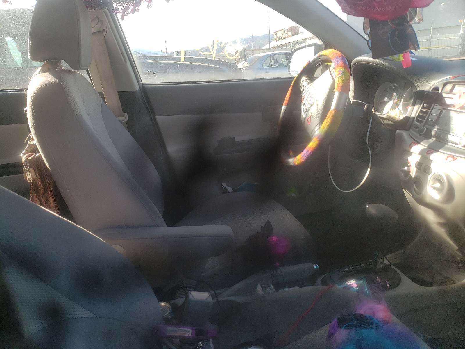Photo 5 from auction – 2010 HYUNDAI ACCENT GLS with VIN KMHCN4AC8AU492099