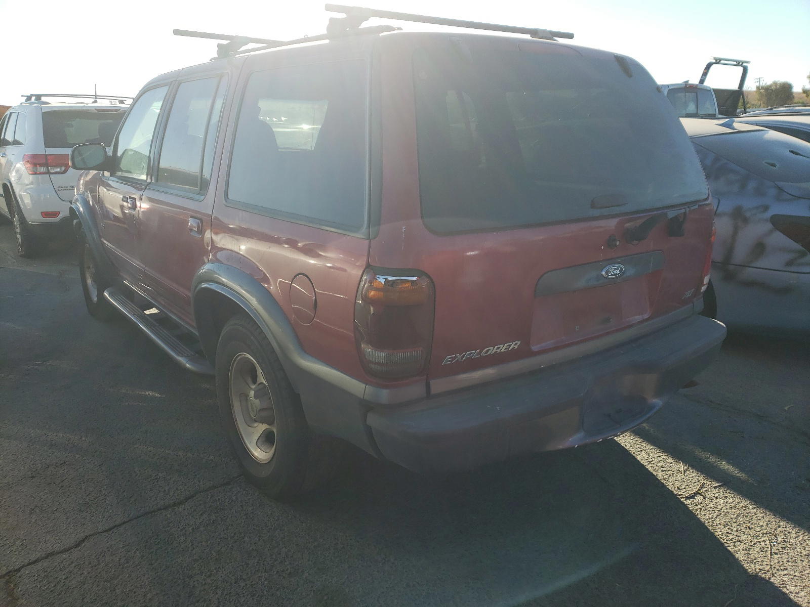 Photo 3 from auction – 2001 FORD EXPLORER X with VIN 1FMZU73E01ZA47811
