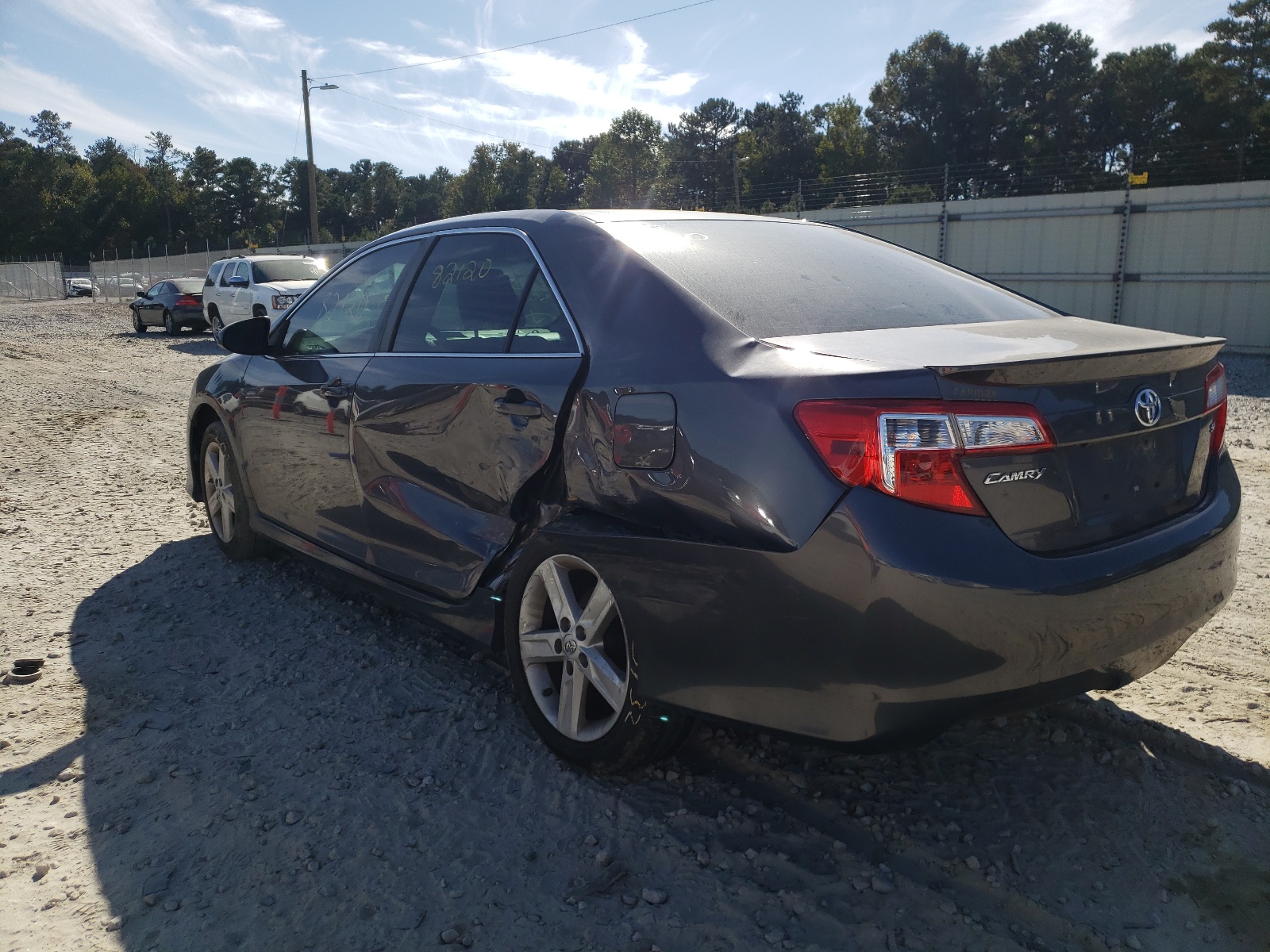 Photo 3 from auction – 2014 TOYOTA CAMRY L with VIN 4T1BF1FK4EU471019