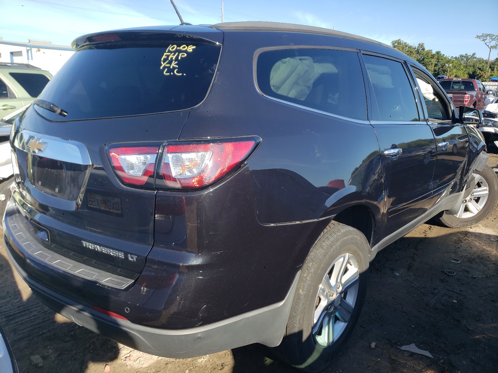 Photo 4 from auction – 2013 CHEVROLET TRAVERSE L with VIN 1GNKRJKD3DJ226707