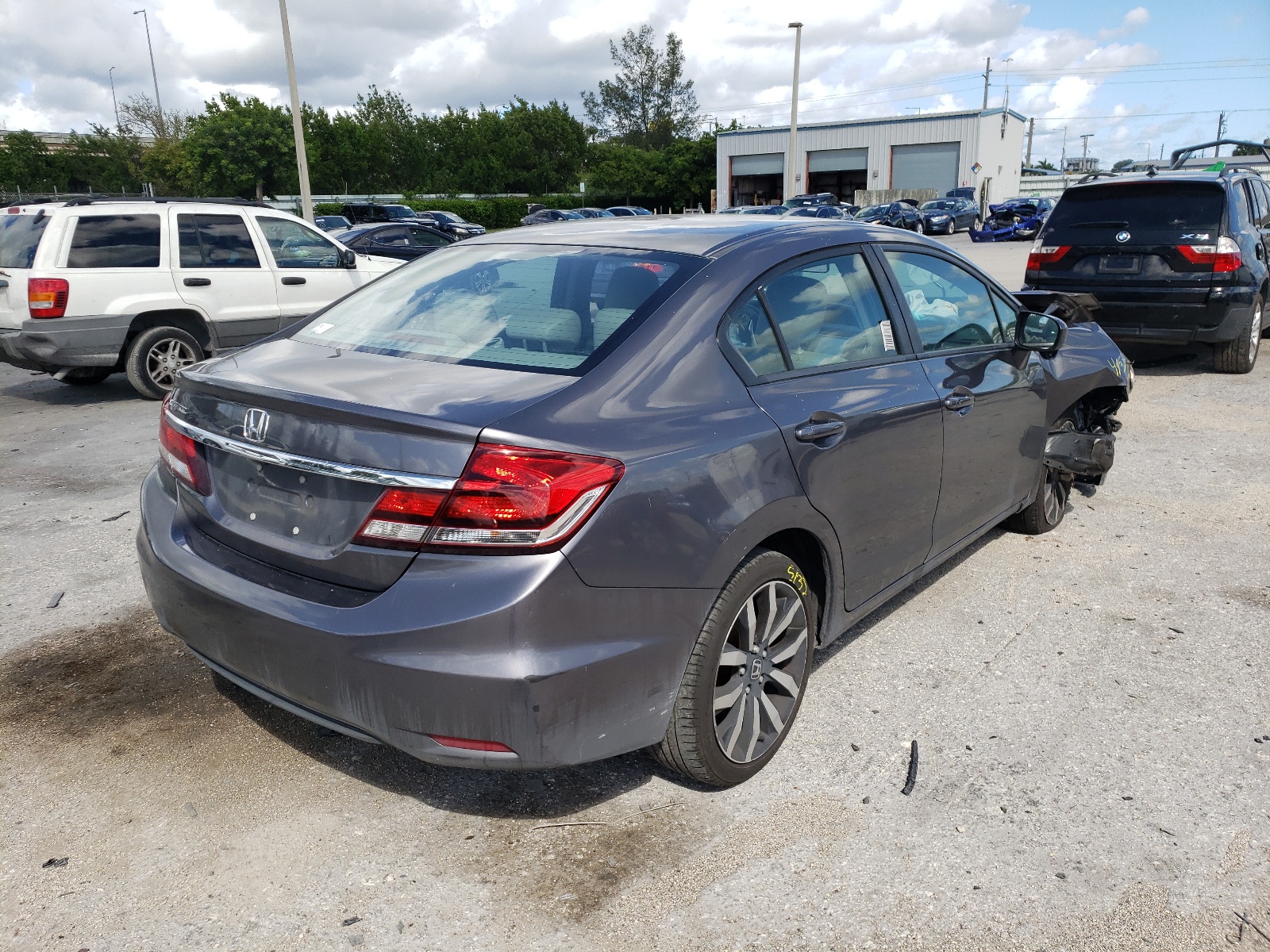 Photo 4 from auction – 2015 HONDA CIVIC EXL with VIN 2HGFB2F96FH508128