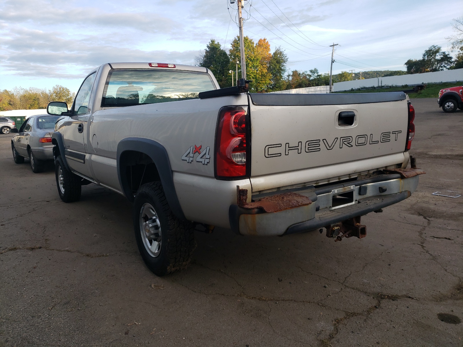 Photo 3 from auction – 2005 CHEVROLET SILVERADO with VIN 1GCHK24U15E177494
