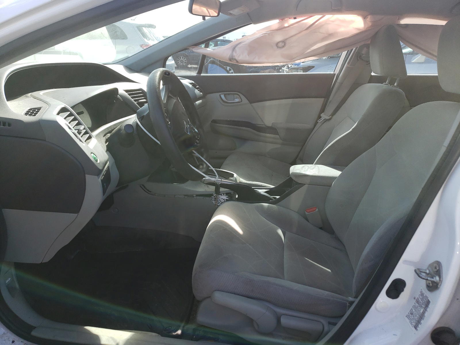 Photo 5 from auction – 2012 HONDA CIVIC LX with VIN 19XFB2F55CE052870