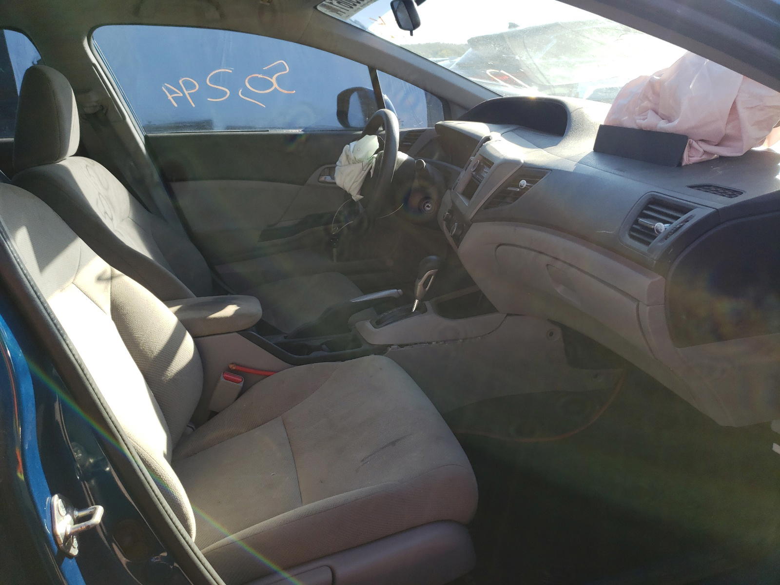 Photo 5 from auction – 2012 HONDA CIVIC LX with VIN 2HGFB2F56CH558763