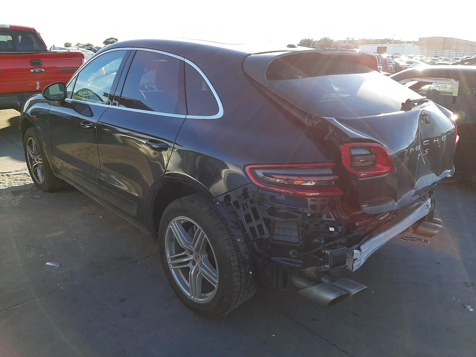 Photo 3 from auction – 2015 PORSCHE MACAN S with VIN WP1AB2A55FLB42791