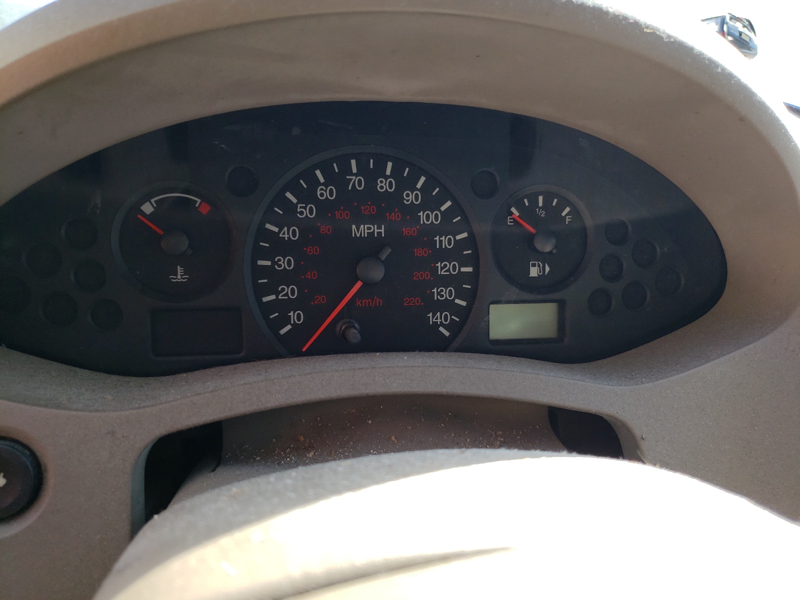 Photo 8 from auction – 2005 FORD FOCUS ZX4 with VIN 1FAFP34N45W183362