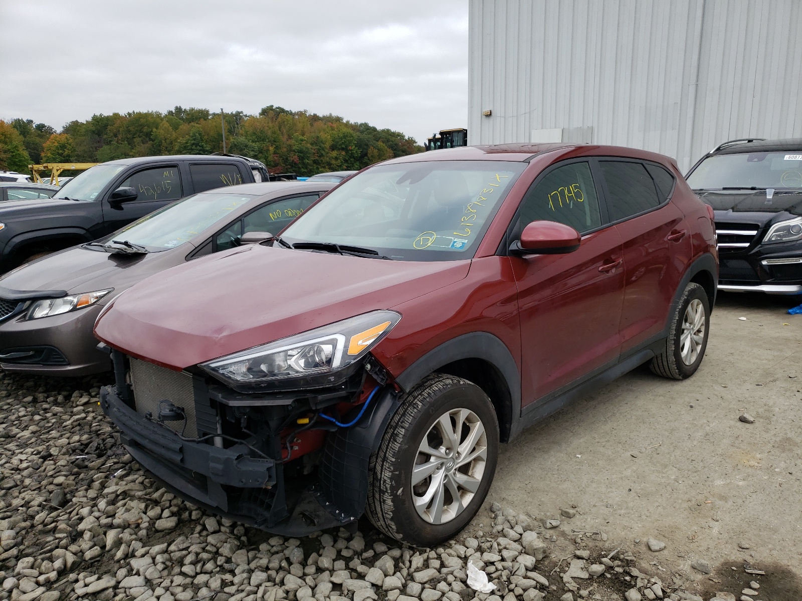 Photo 2 from auction – 2019 HYUNDAI TUCSON SE with VIN KM8J2CA46KU973280