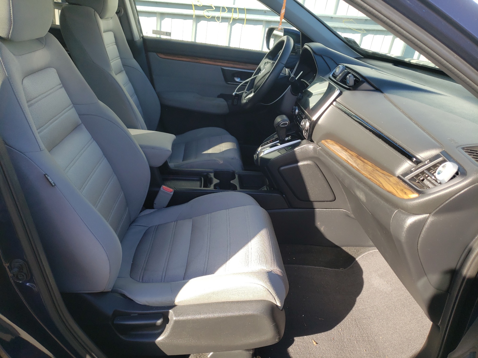 Photo 5 from auction – 2019 HONDA CR-V EX with VIN 7FARW2H54KE045095