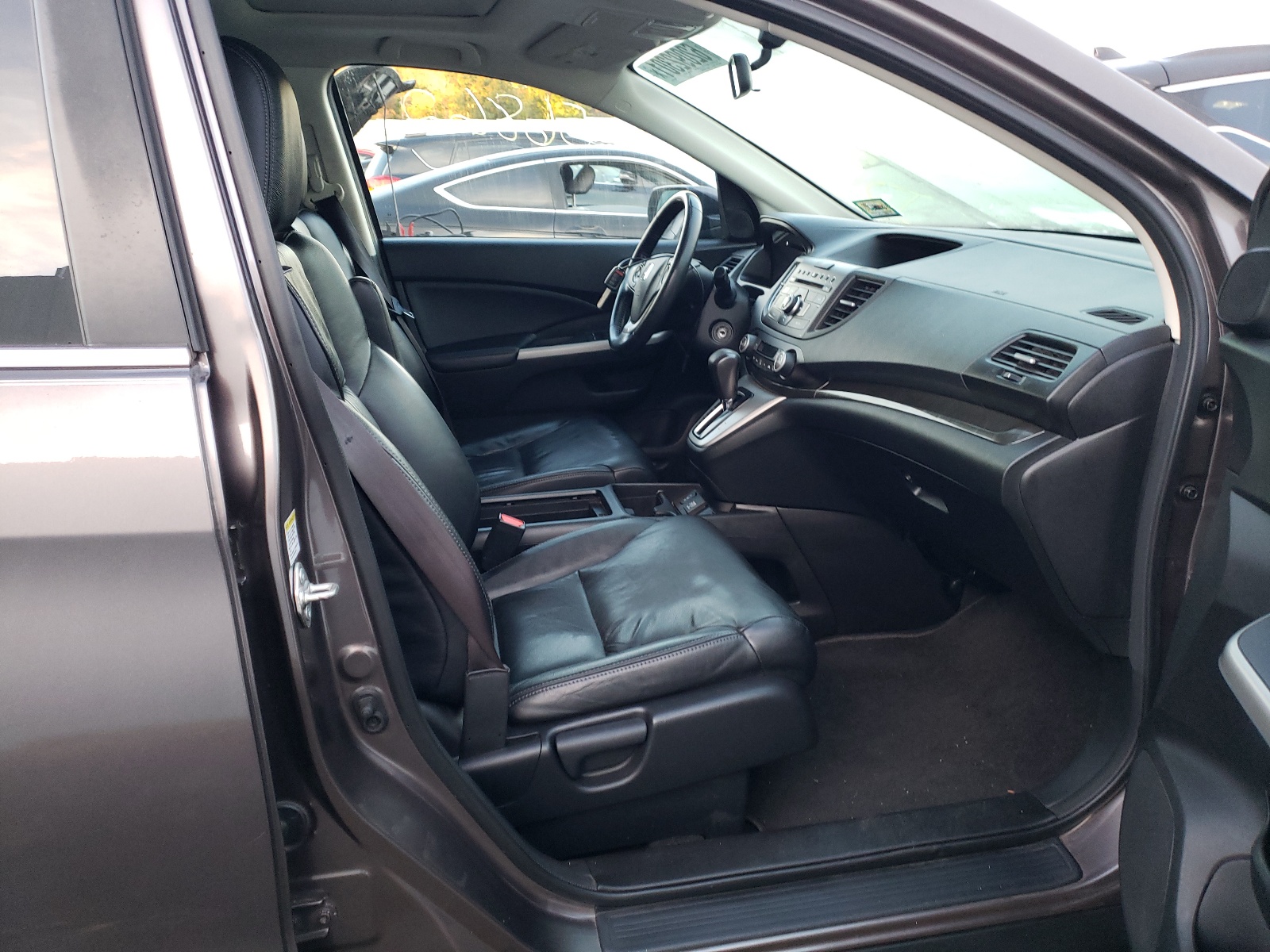 Photo 5 from auction – 2014 HONDA CR-V EXL with VIN 2HKRM4H78EH667350