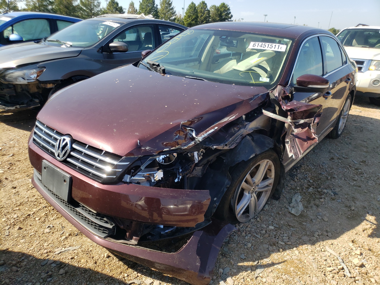 Photo 2 from auction – 2013 VOLKSWAGEN PASSAT SEL with VIN 1VWCN7A3XDC067271