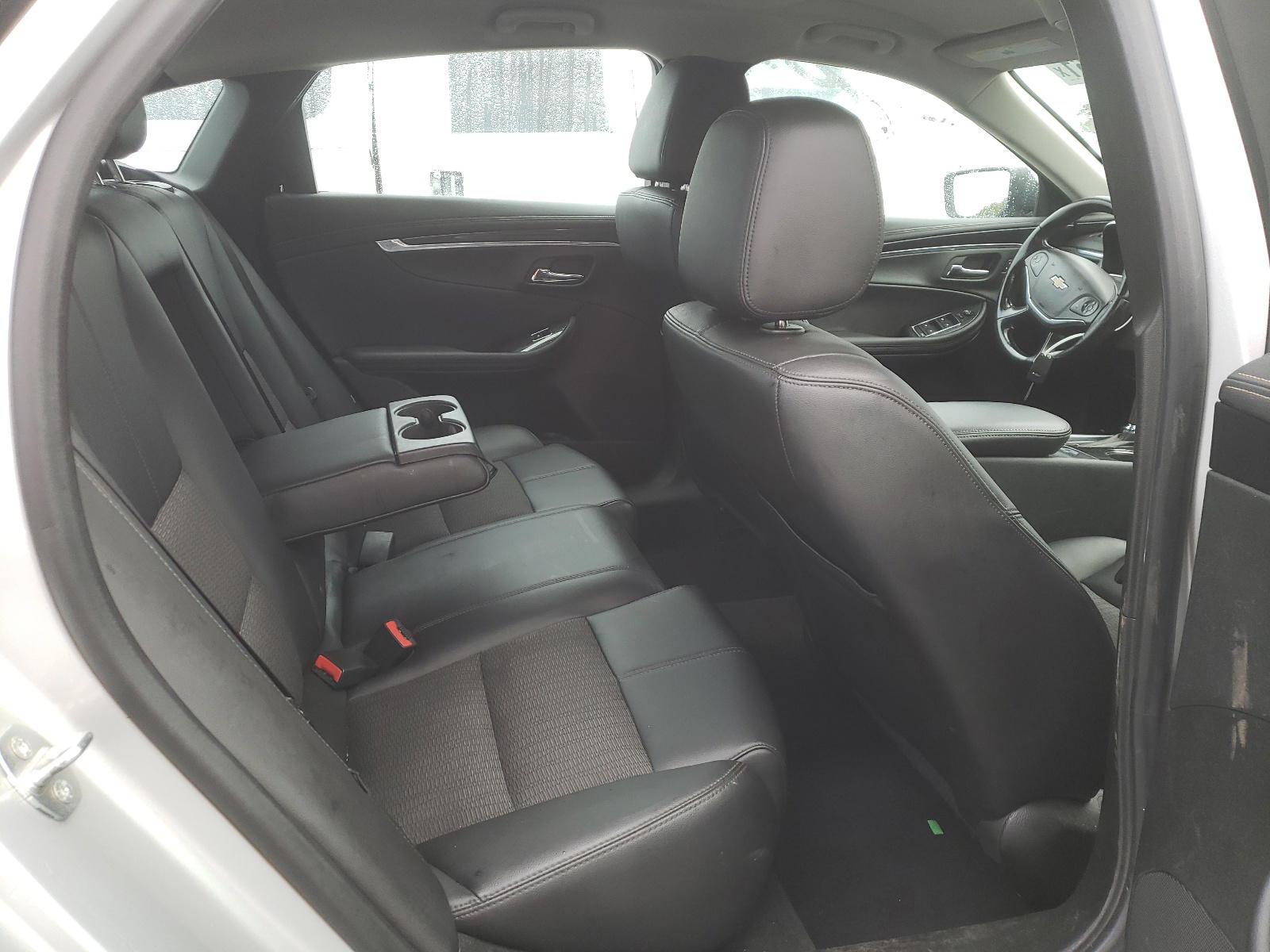 Photo 6 from auction – 2017 CHEVROLET IMPALA LT with VIN 2G1105SA8H9129587