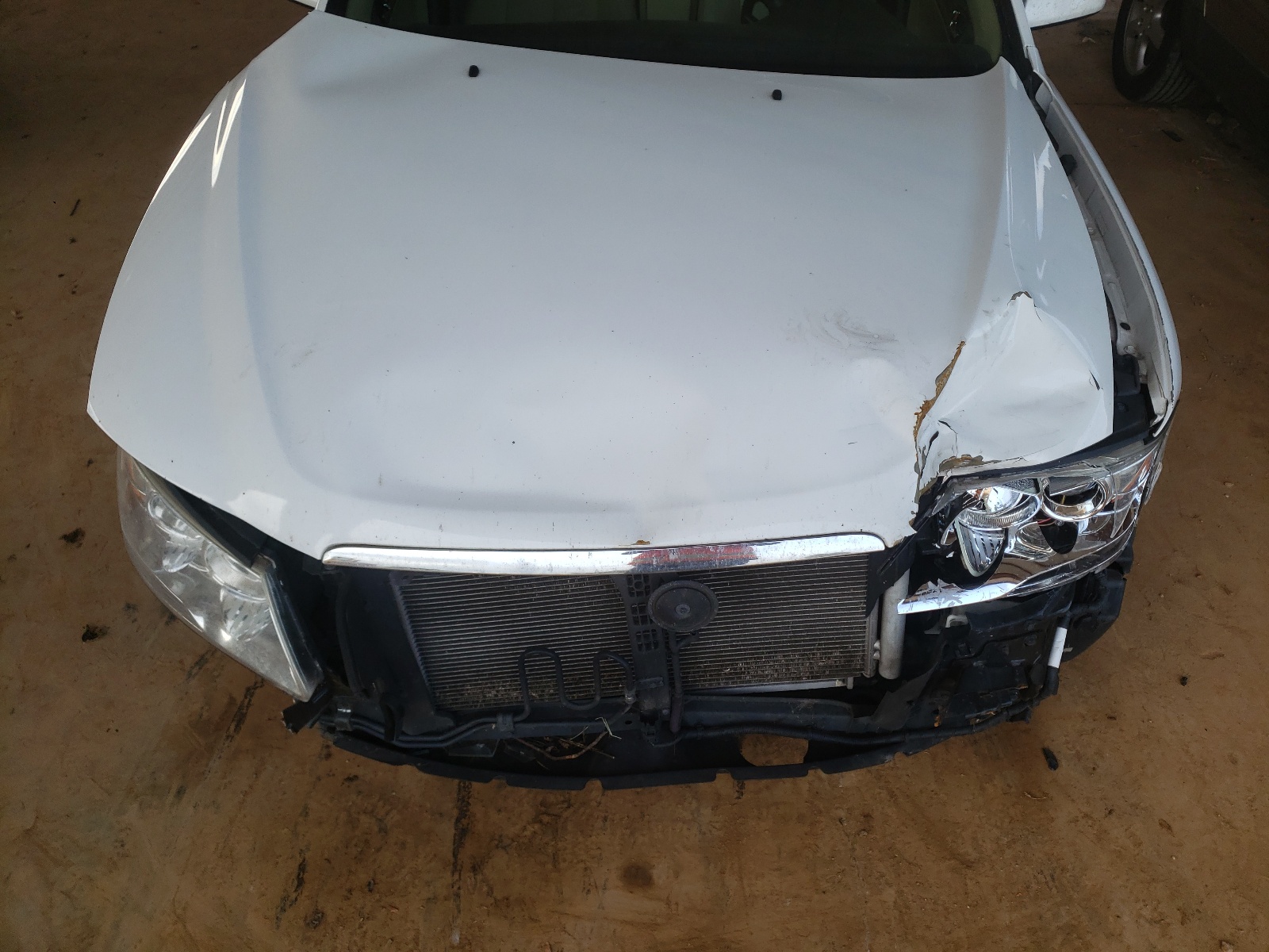Photo 7 from auction – 2010 HYUNDAI SONATA SE with VIN 5NPEU4AC0AH652910