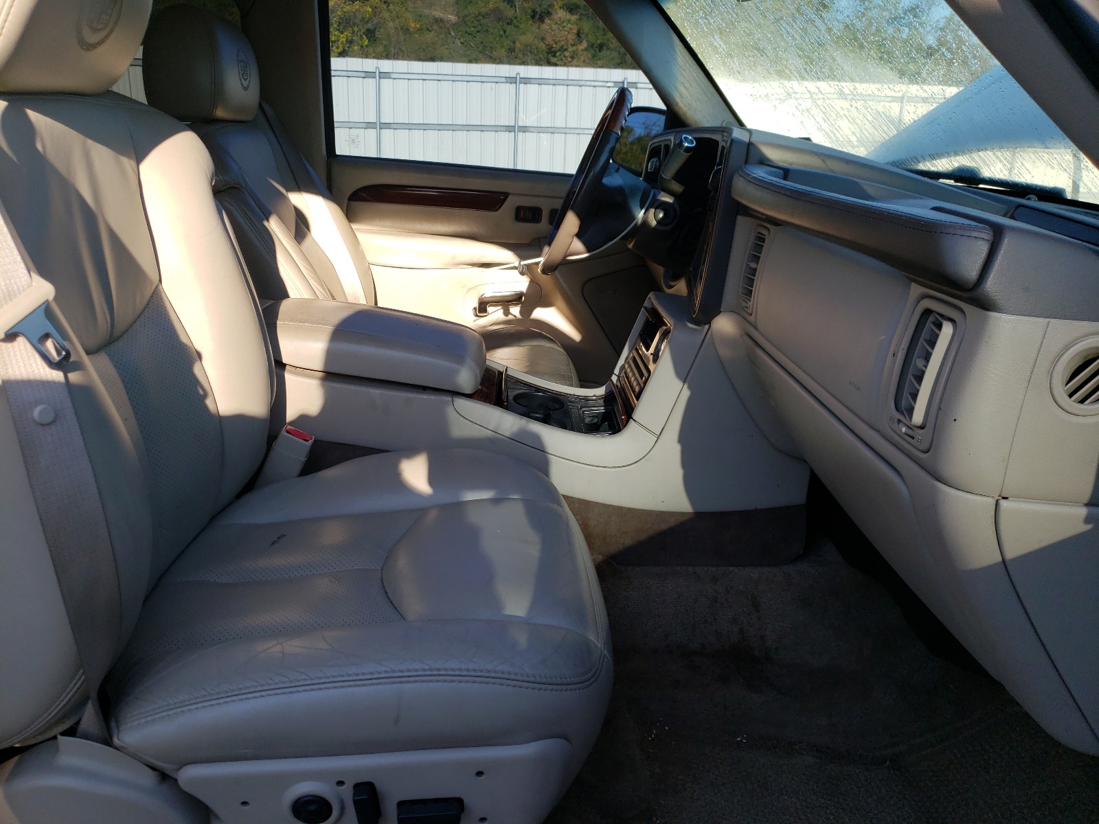 Photo 5 from auction – 2003 CADILLAC ESCALADE L with VIN 1GYEK63N13R289958